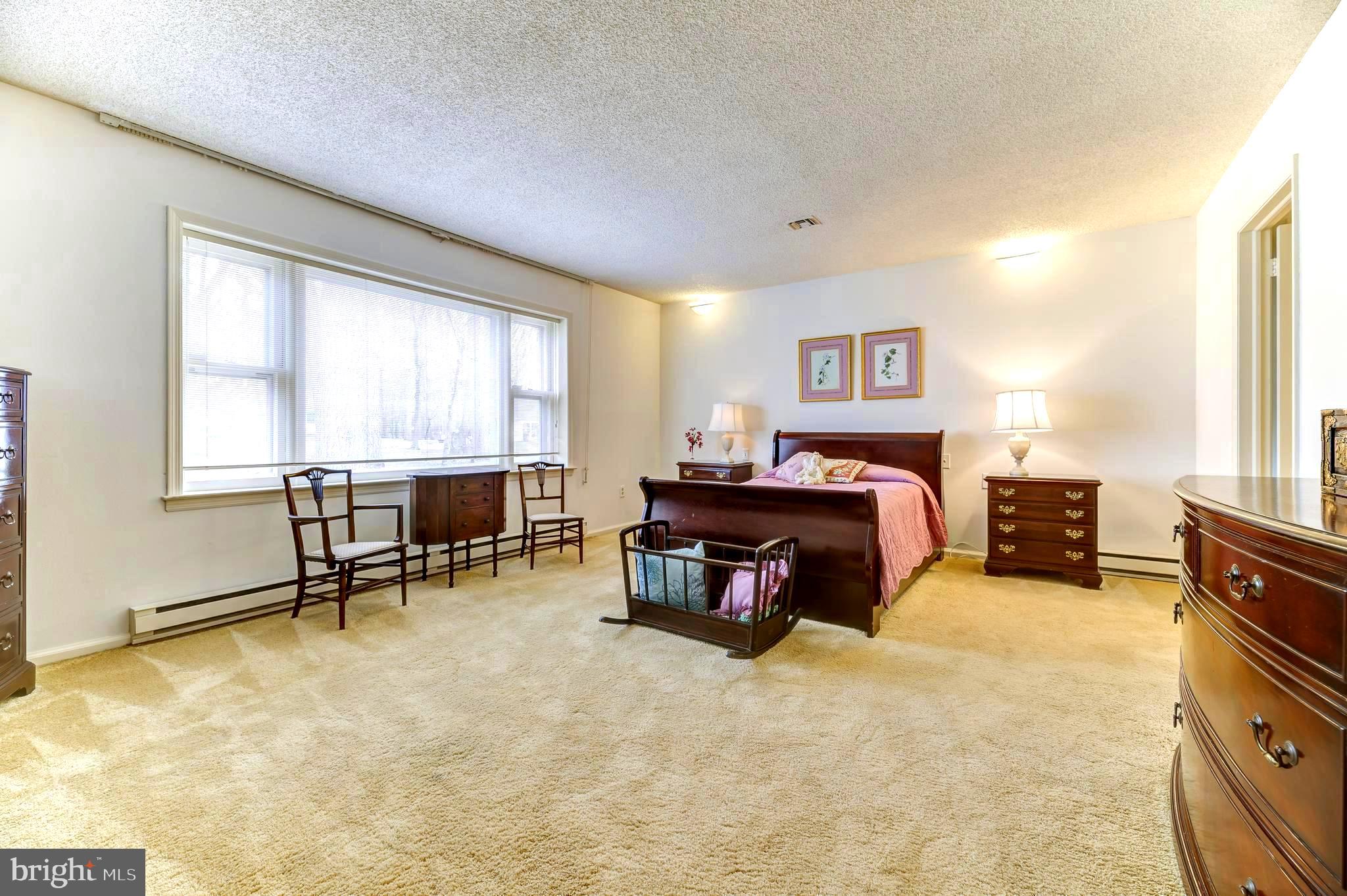 321 Sharon Way Monroe Township, NJ 08831 - Photo 25 of 55 Primary En Suite