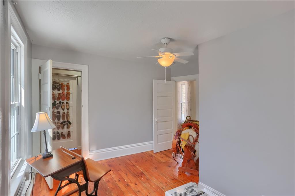 450 Kilbourne Street Pittsburgh, PA 15207 - Photo 24 of 24 Second Bedroom