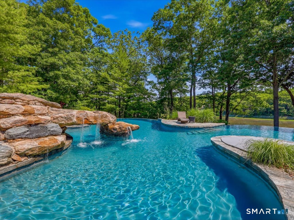 76 Sachem Head Road Guilford, CT 06437 - Photo 31 of 39