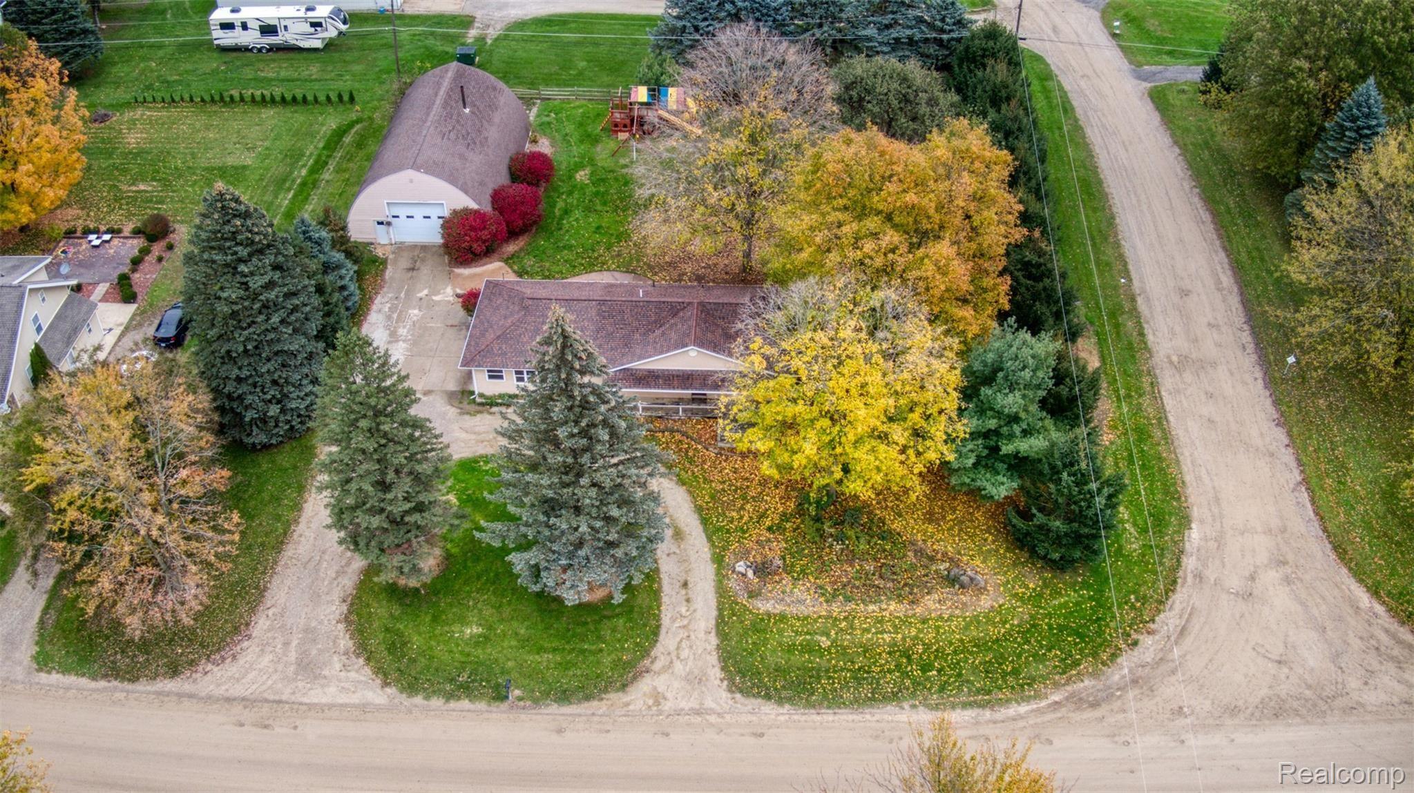 3922 Cemetery Road Fowlerville, MI 48836 - Photo 36 of 41 DJI_0356_3.jpg