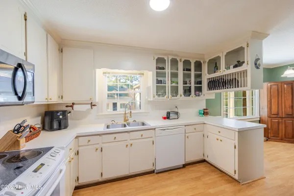$324,900 | 2405 Williamsburg Drive Northwest, Wilson, NC 27896