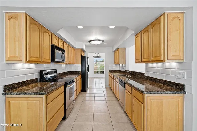 $5,500 | 8326 East Vía De La Luna, Scottsdale, AZ 85258