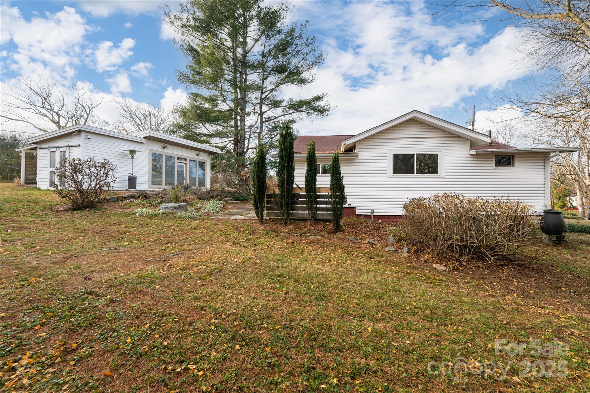 40 Jonestown Road Asheville, NC 28804 - Photo 37 of 46 a view of a house with a yard
