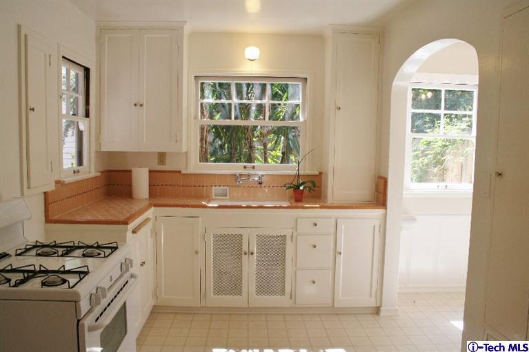 585 Prescott Street Pasadena, CA 91104 - Photo 5 of 25 Additional Photo