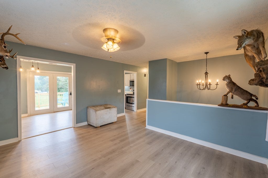 892 Ivanhoe Road Max Meadows, VA 24360 - Photo 5 of 40 Gallery Image 5