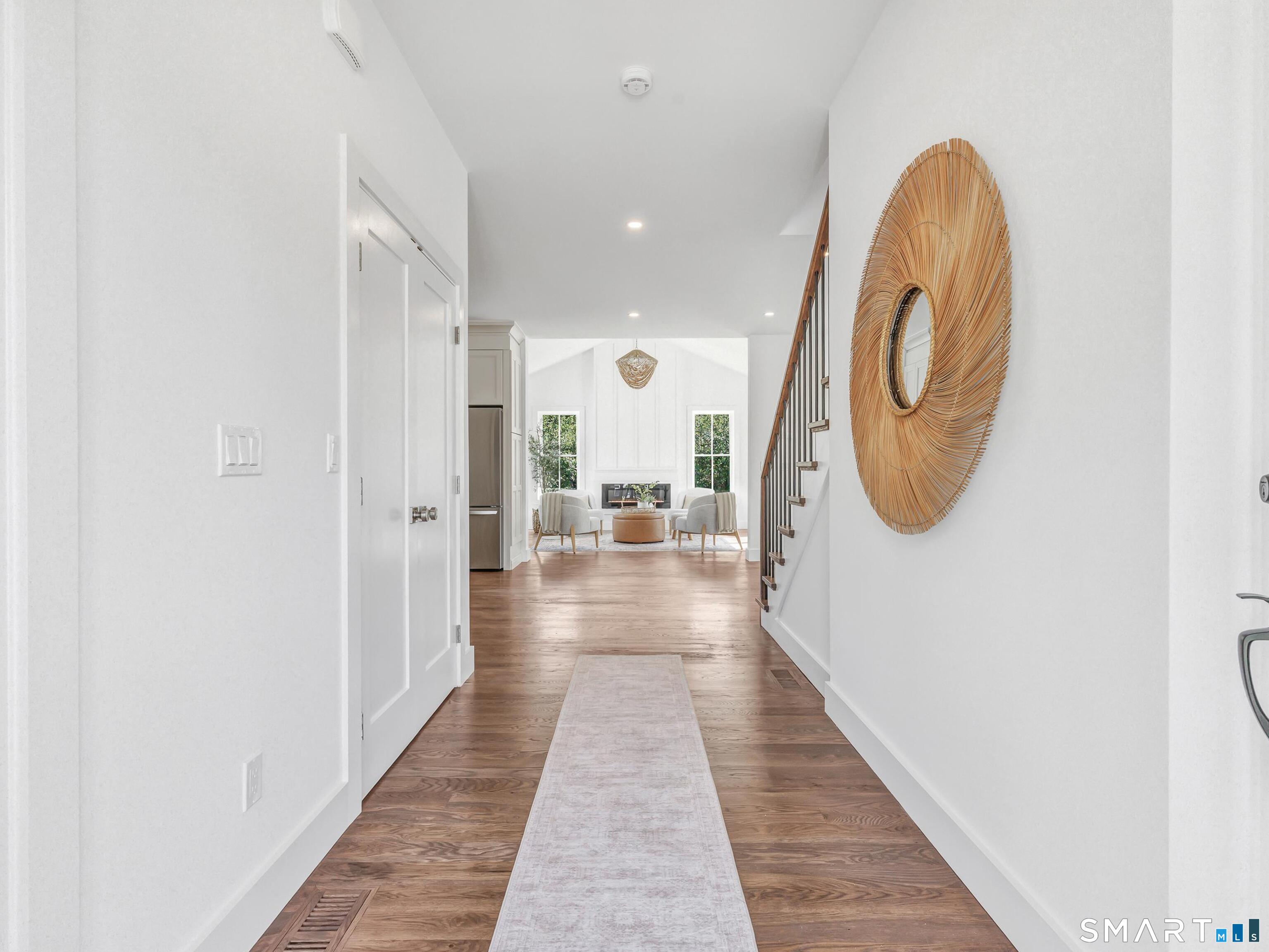 39 Commodore Place Milford, CT 06460 - Photo 4 of 40
