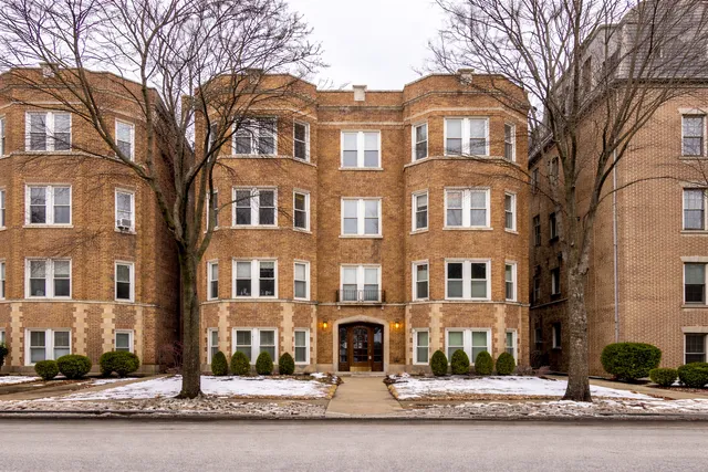 $179,500 | 7346 Lake Street, Unit GW, River Forest, IL 60305