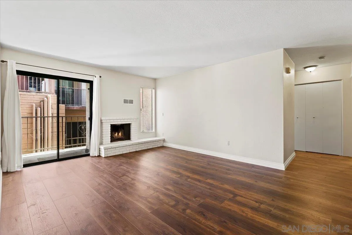 2950 Broadway, Unit 16 San Diego, CA 92102 - Photo 17 of 34