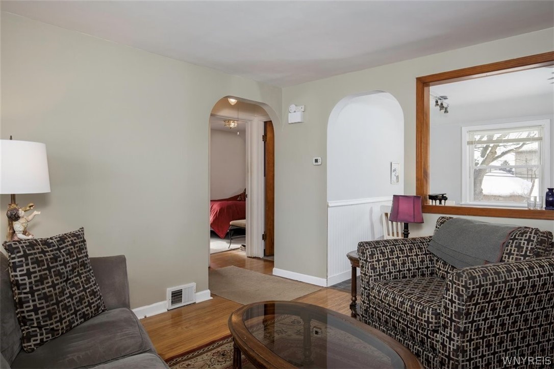 6 Mapleview Road Cheektowaga, NY 14225 - Photo 11 of 22