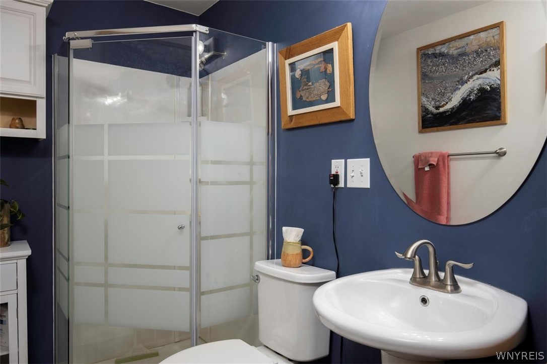 6 Mapleview Road Cheektowaga, NY 14225 - Photo 9 of 22