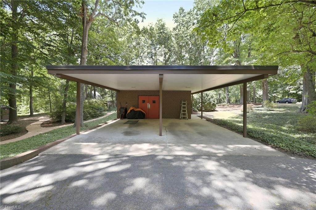 405 Luola Street Madison, NC 27025 - Photo 11 of 48 CARPORT