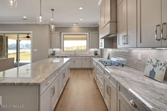 $549,900 | 2115 Livingston Way, Hernando, MS 38632