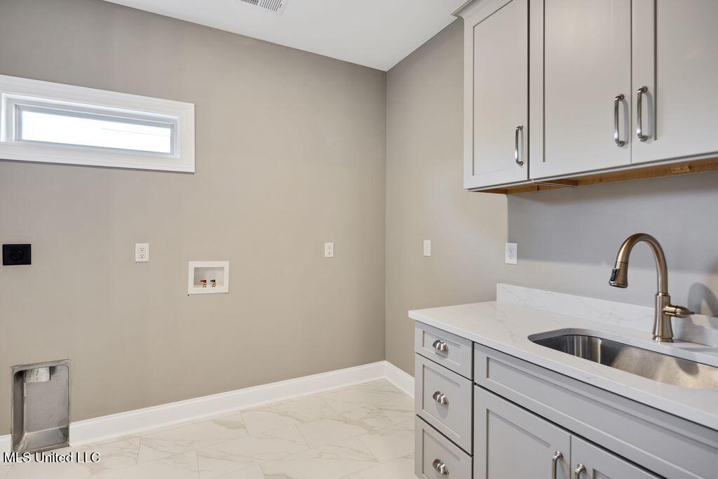 2115 Livingston Way Hernando, MS 38632 - Photo 25 of 41 Laundry Room