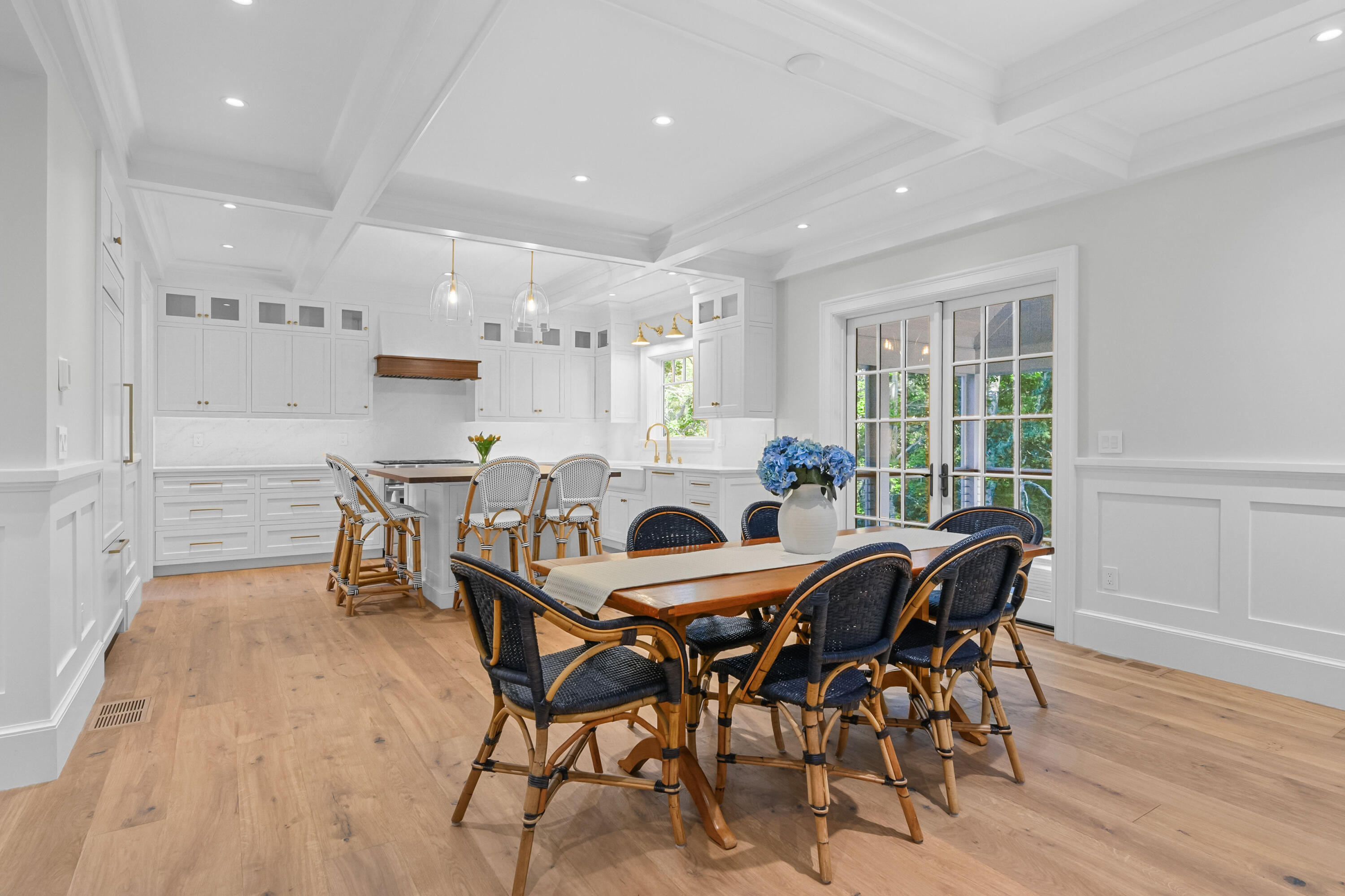 287 Cedar Street Chatham, MA 02633 - Photo 10 of 63 Dining Area