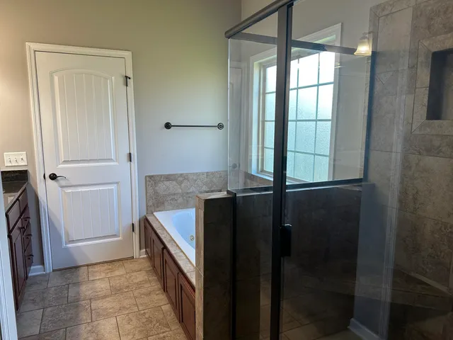 $3,100 | 8762 Mckenzie Farm Drive, Unit 12, Ooltewah, TN 37363