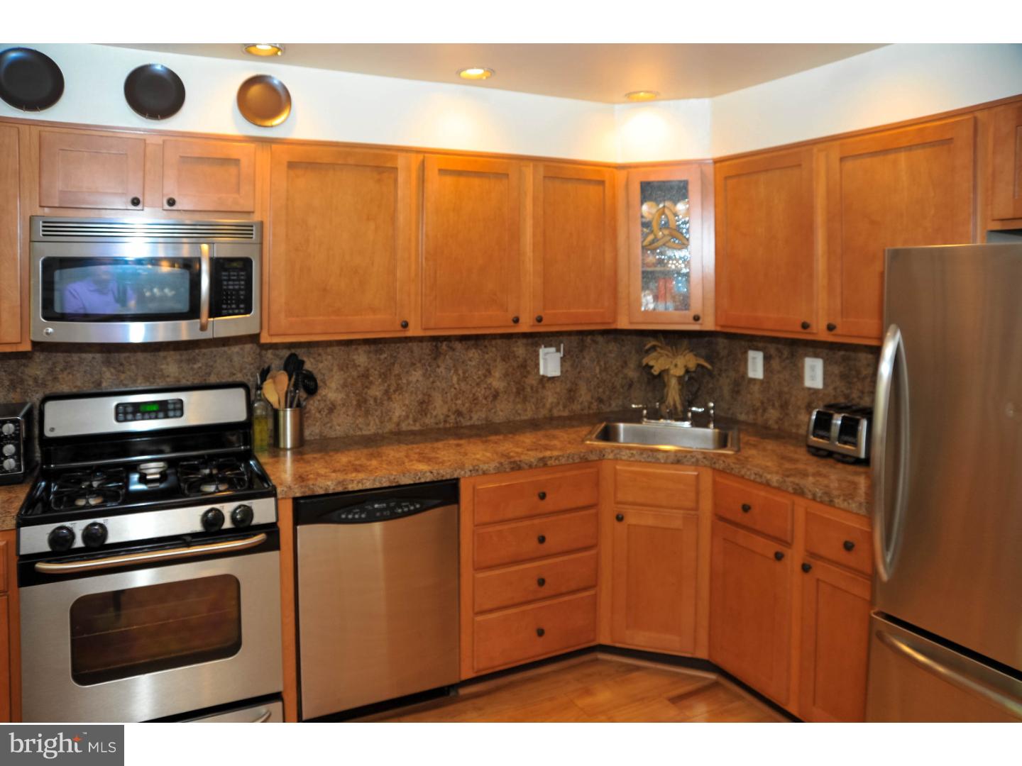11820 Colman Road Philadelphia, PA 19154 - Photo 11 of 25 Gallery Image 11