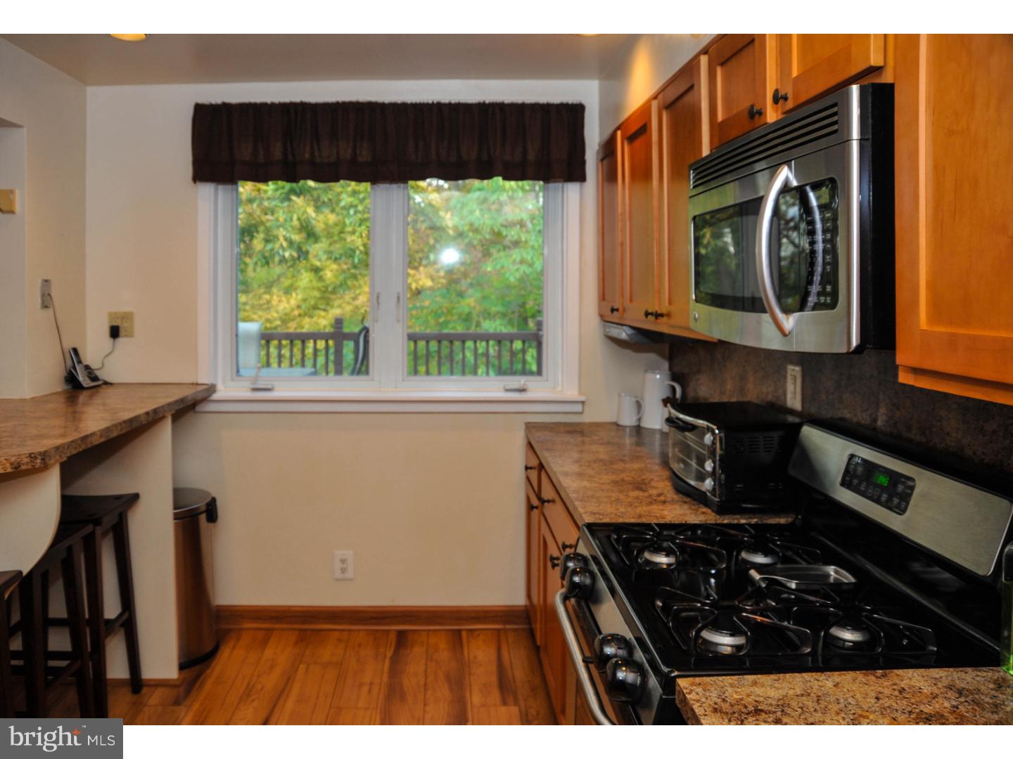 11820 Colman Road Philadelphia, PA 19154 - Photo 10 of 25 Gallery Image 10