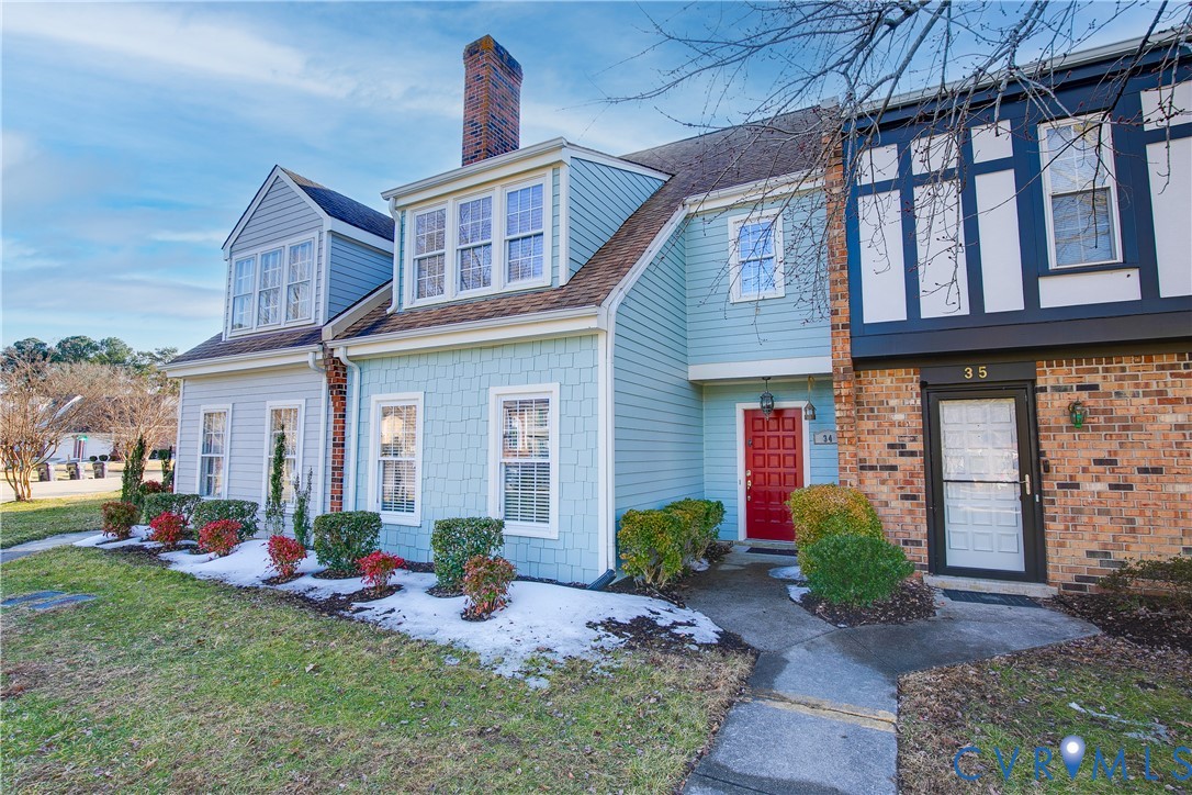 34 Brandywine Court Colonial Heights, VA 23834 - Photo 2 of 30 a view of a house with a patio
