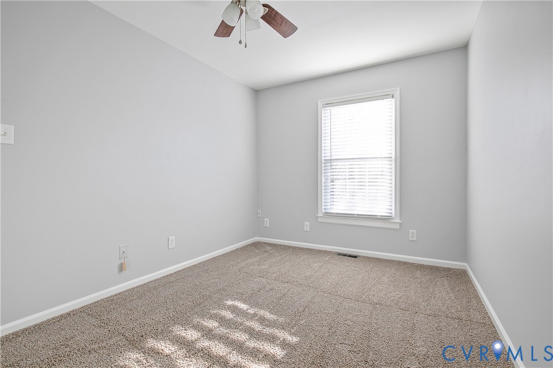 34 Brandywine Court Colonial Heights, VA 23834 - Photo 26 of 30 an empty room with a window