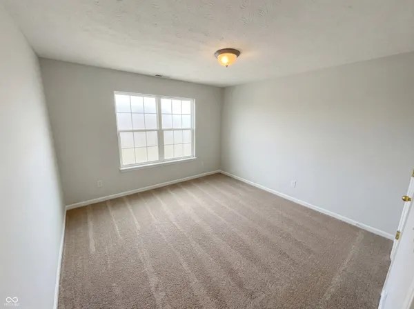 $560,000 | 6767 Woodcliff Circle, Zionsville, IN 46077