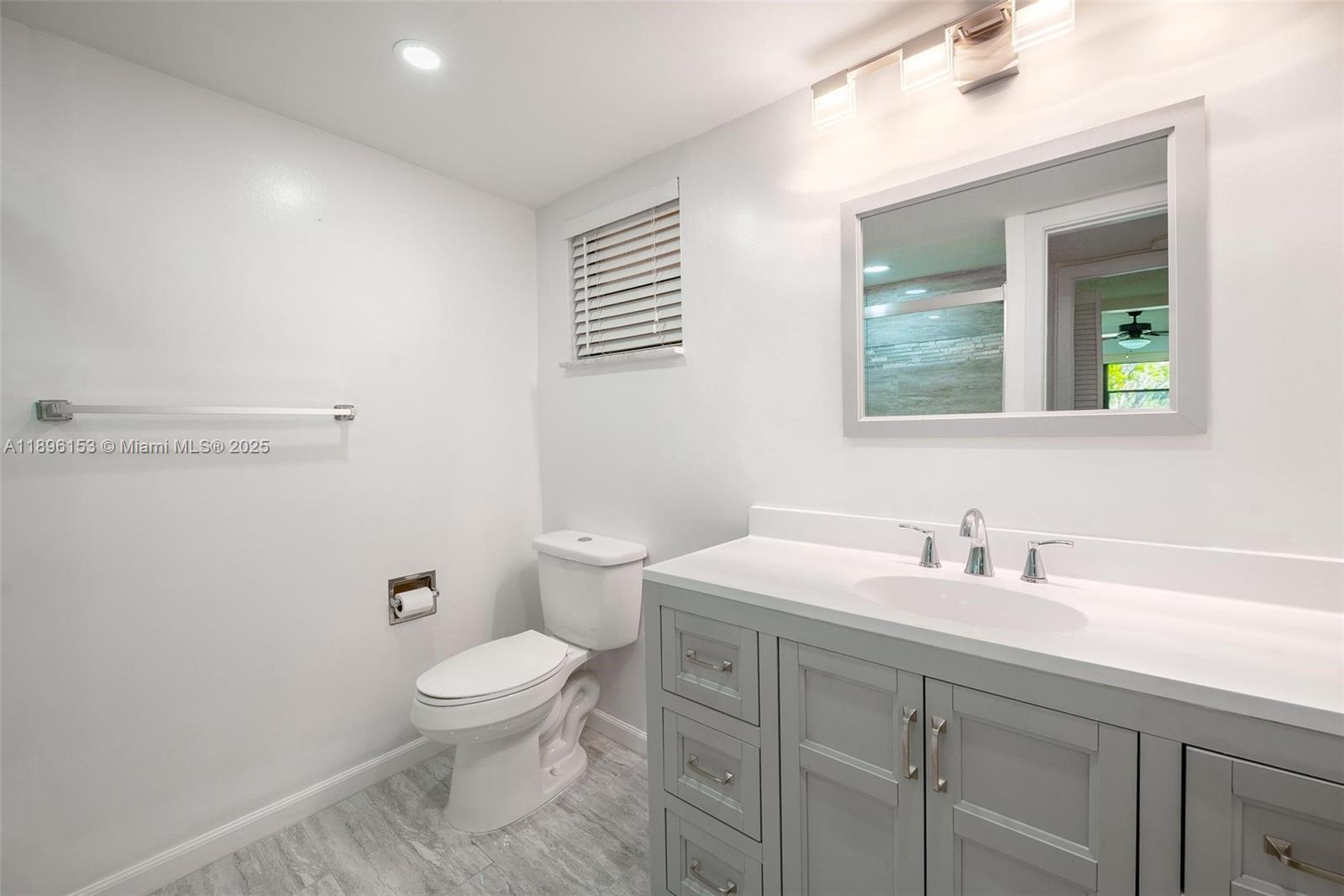 8901 North New River Canal Road, Unit 14W Plantation, FL 33324 - Photo 13 of 27