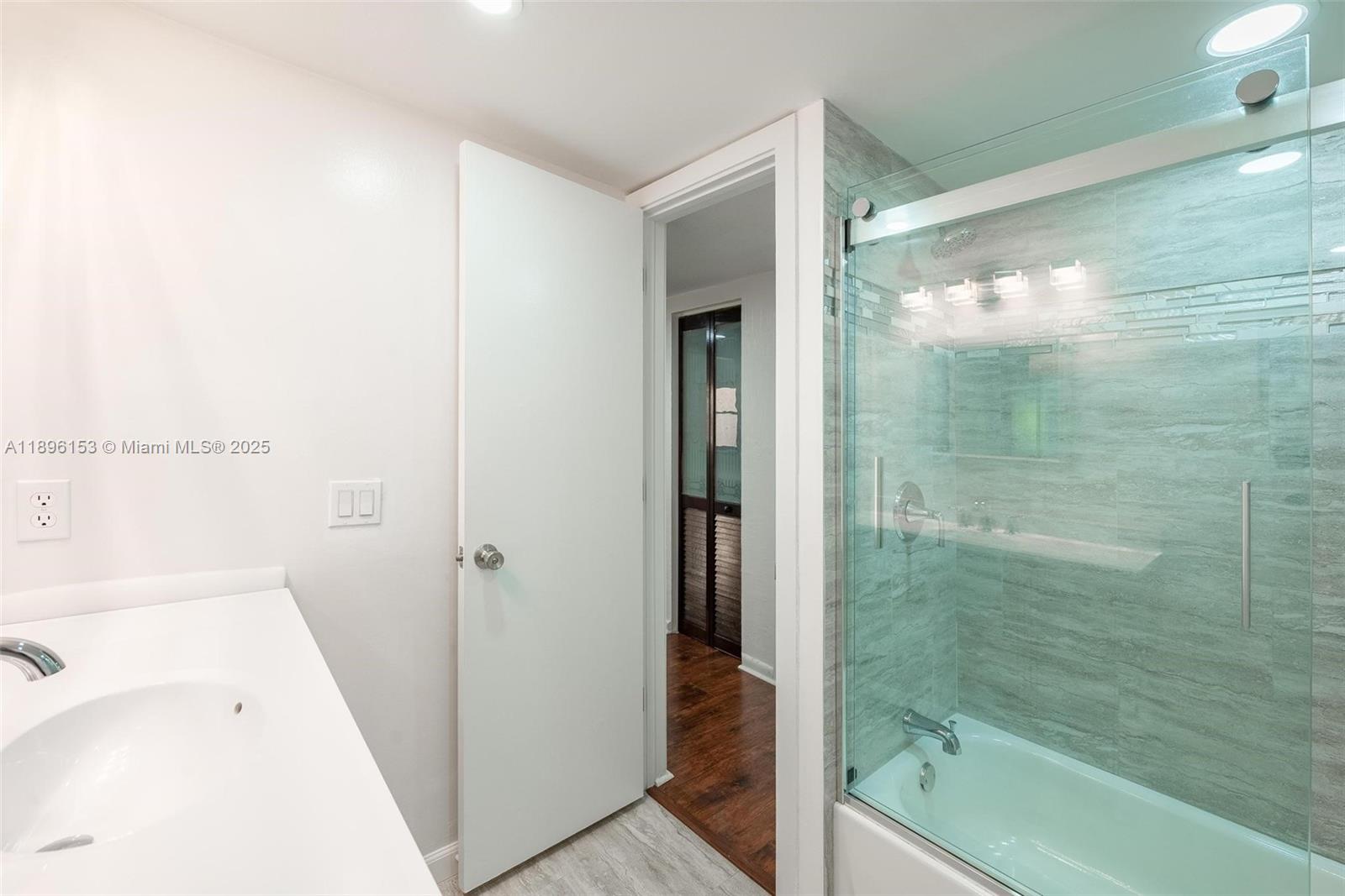 8901 North New River Canal Road, Unit 14W Plantation, FL 33324 - Photo 14 of 27