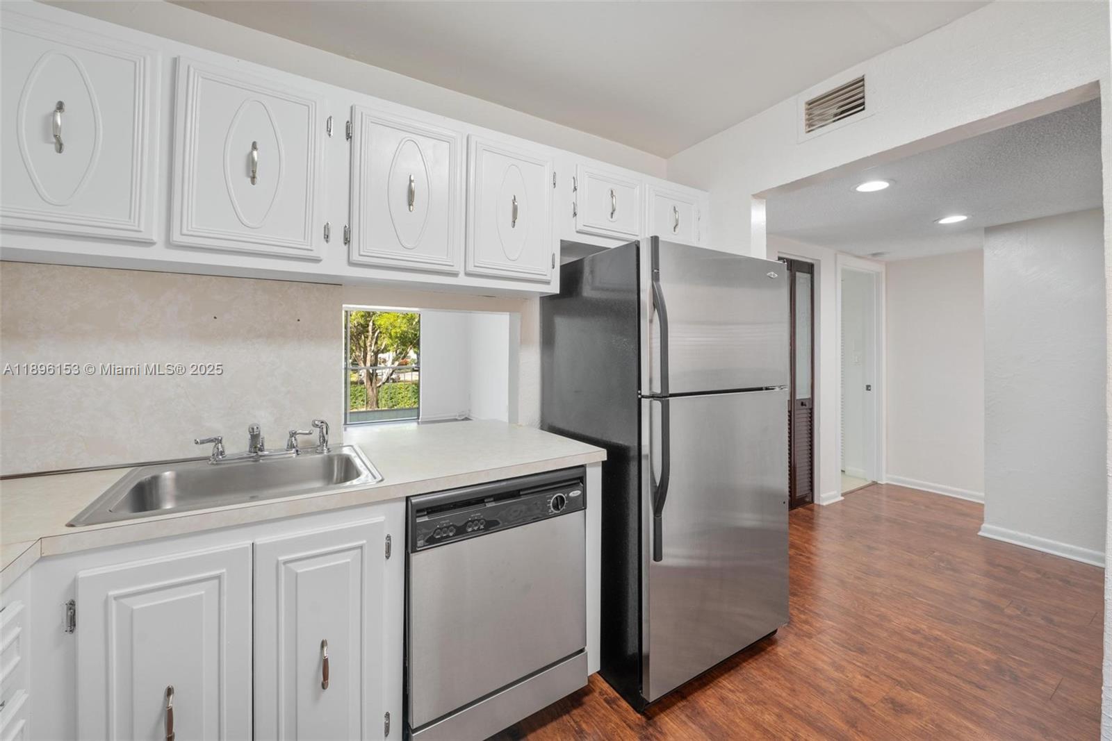 8901 North New River Canal Road, Unit 14W Plantation, FL 33324 - Photo 7 of 27