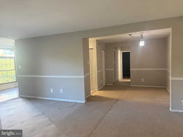 $2,100 | 3300 Woodburn Village Drive, Unit 23, Annandale, VA 22003