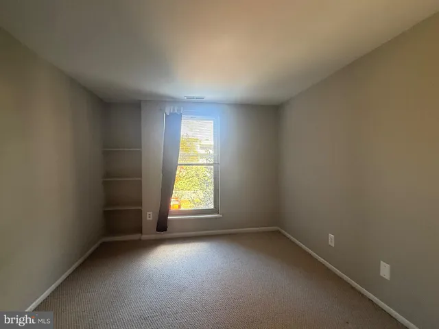 $2,100 | 3300 Woodburn Village Drive, Unit 23, Annandale, VA 22003