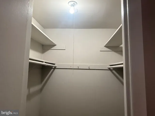 $2,100 | 3300 Woodburn Village Drive, Unit 23, Annandale, VA 22003