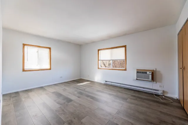 $1,400 | 1950 Canal Street, Unit 3D, Blue Island, IL 60406