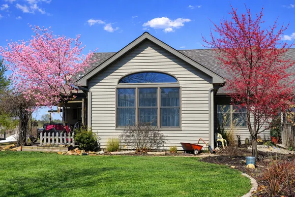 $249,900 | 29194 Deer Valley Drive, Unit A, Deer Grove, IL 61243