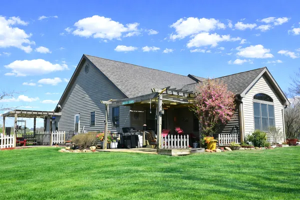 $249,900 | 29194 Deer Valley Drive, Unit A, Deer Grove, IL 61243
