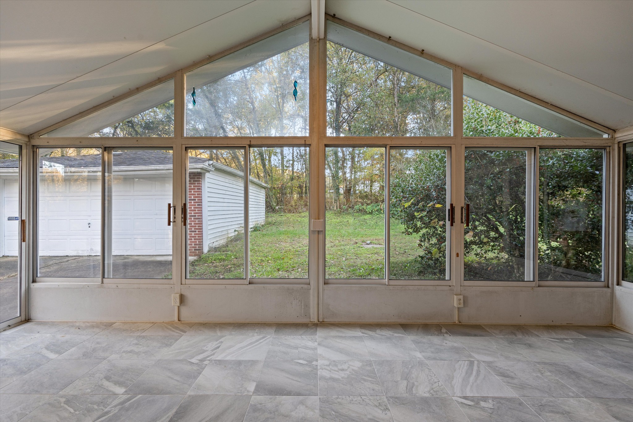 31 Volunteer Circle Carthage, TN 37030 - Photo 24 of 52 an empty room with floor to ceiling windows and city view