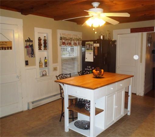 29 County Road Burlington, MA 01803 - Photo 3 of 30 Gallery Image 3