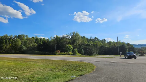 $499,000 | 7062 East Lamar Alexander Parkway, Townsend, TN 37882
