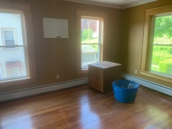 $1,575 | 44 State Street, Unit 2F, Northampton, MA 01060