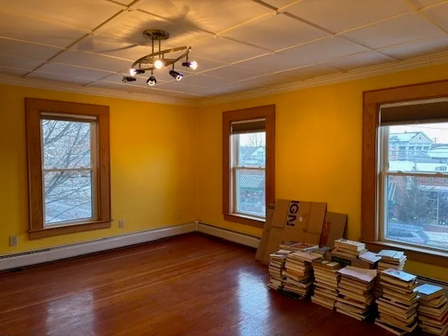 $1,575 | 44 State Street, Unit 2F, Northampton, MA 01060