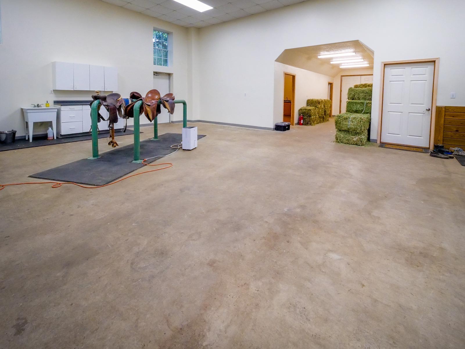 39526 Cimarron Way Magnolia, TX 77354 - Photo 19 of 37 a view of a room with gym equipment