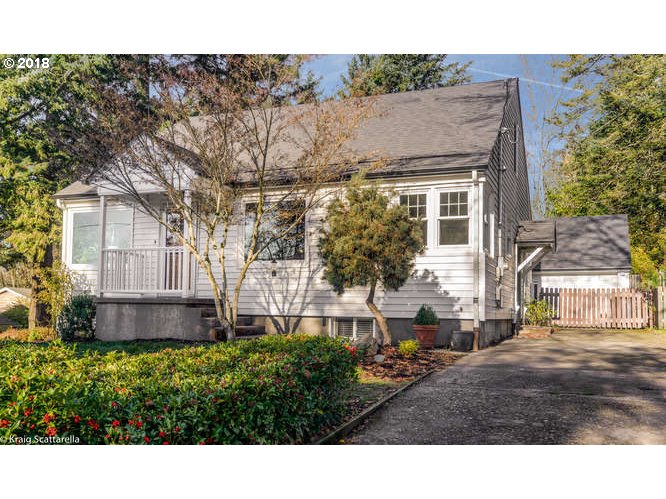 2007 Southwest Dewitt Street Portland, OR 97239 - Photo 1 of 32 Gallery Image 1