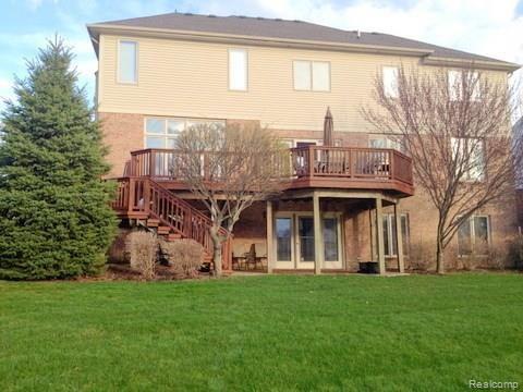 1265 Tulberry Circle Rochester, MI 48306 - Photo 23 of 25 23 Rear-001.jpg