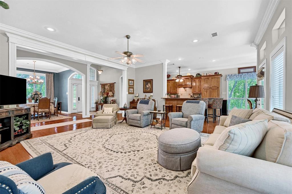 1090 Riley Road Whitesboro, TX 76273 - Photo 11 of 40 Gallery Image 11