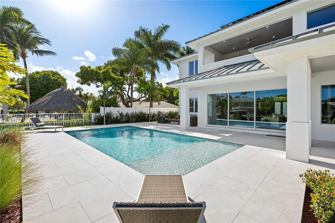 3204 Dover Road Pompano Beach, FL 33062 - Photo 32 of 73 Pool & Patio