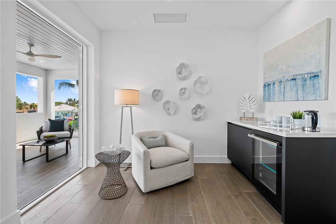 3204 Dover Road Pompano Beach, FL 33062 - Photo 46 of 73 Primary Suite With Morning Bar