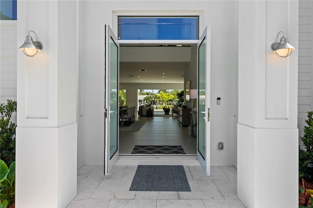 3204 Dover Road Pompano Beach, FL 33062 - Photo 9 of 73 Double Door Entry