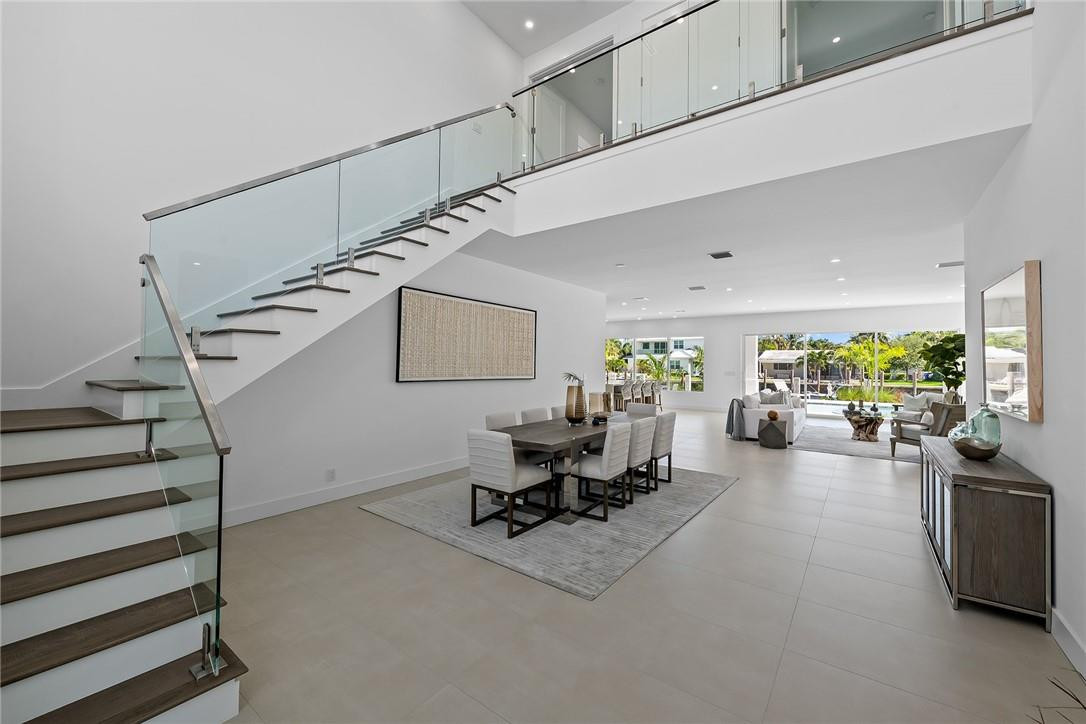 3204 Dover Road Pompano Beach, FL 33062 - Photo 10 of 73 Foyer