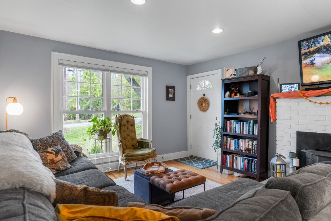 84 Old State Road Binghamton, NY 13901 - Photo 4 of 41 Gallery Image 4