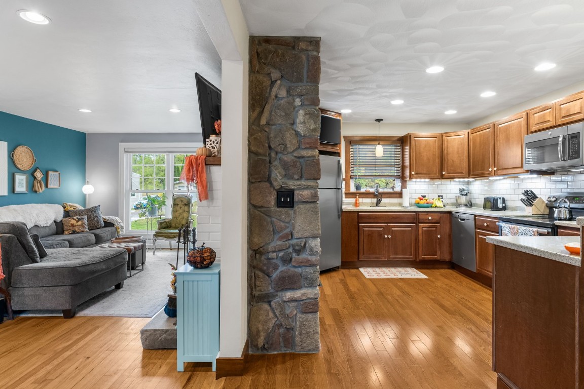 84 Old State Road Binghamton, NY 13901 - Photo 6 of 41 Gallery Image 6