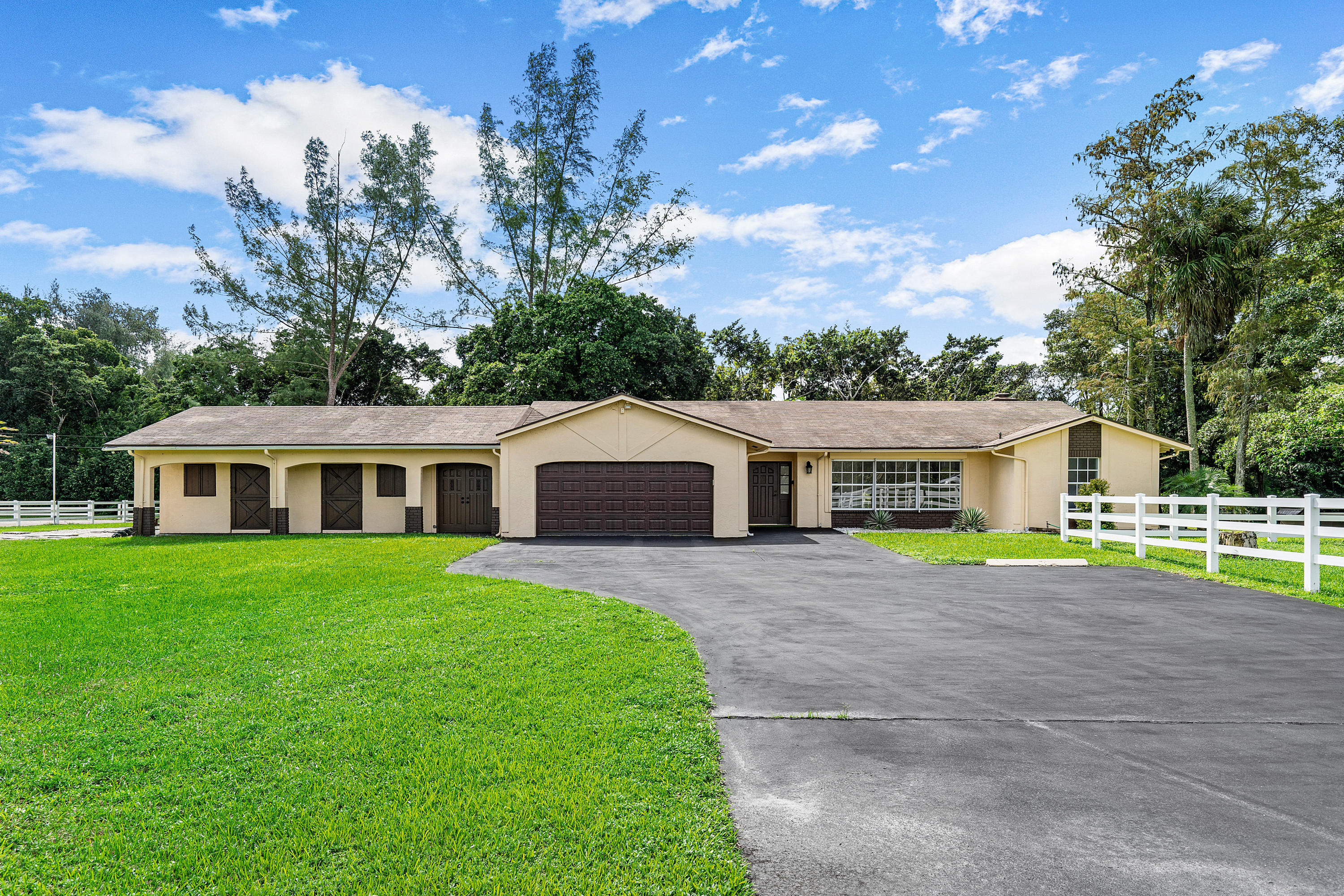 19656 118th Trail South Boca Raton, FL 33498 - Photo 4 of 25 002-19656118thTrailSouth-BocaRaton-FL-33