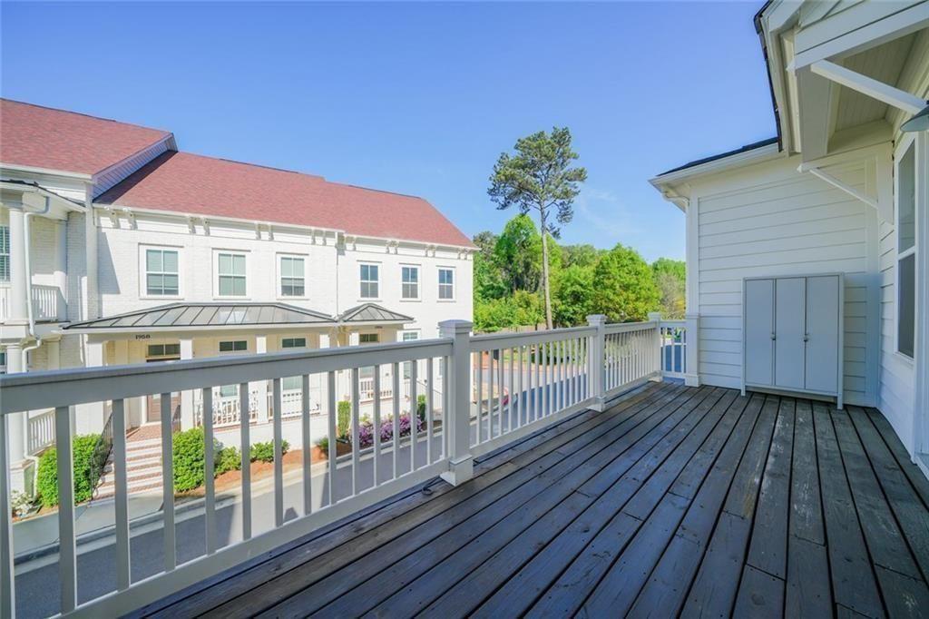 685 Brennan Drive Decatur, GA 30033 - Photo 12 of 37